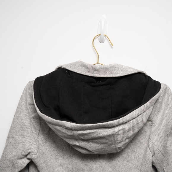 Liverpool - Gray Double-Breasted Peacoat with Removable Hood - Picture 5 of 11